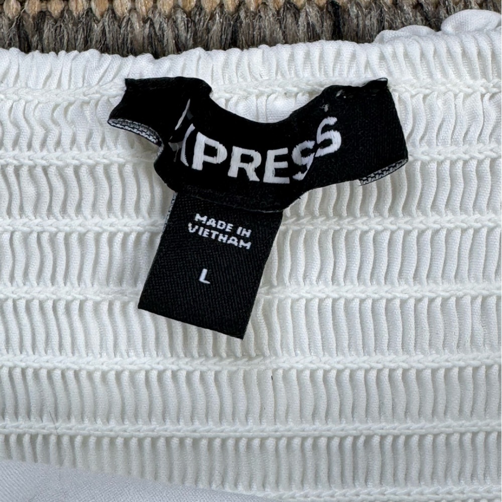 Express White Ruffled Crop Blouse - Picture 2 of 3